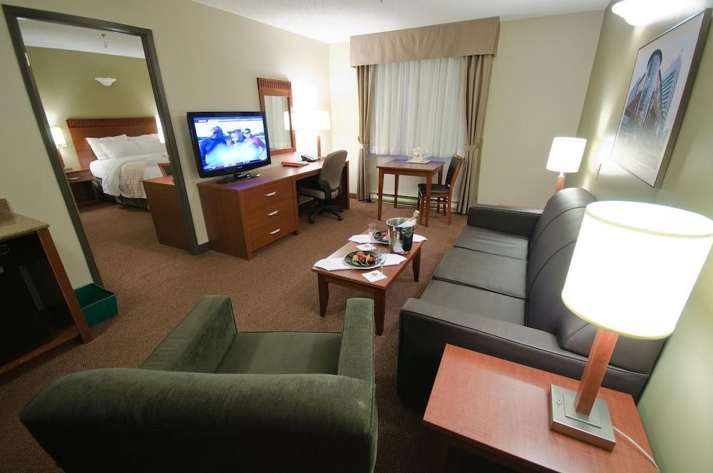 CANAD INNS DESTINATION CENTRE FORT GARRY photo 2
