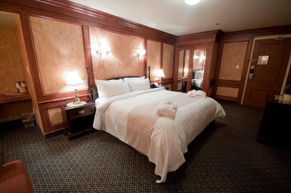 CANAD INNS DESTINATION CENTRE FORT GARRY photo 3