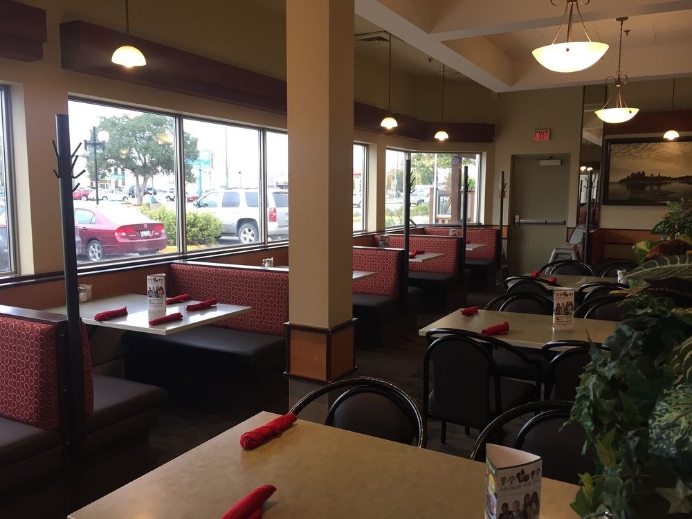 CANAD INNS DESTINATION CENTRE TRANSCONA