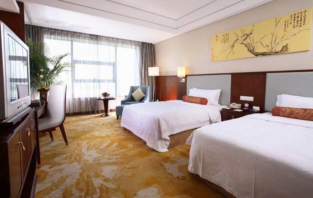 FUYANG INTERNATIONAL TRADE CENTER HOTEL photo 2