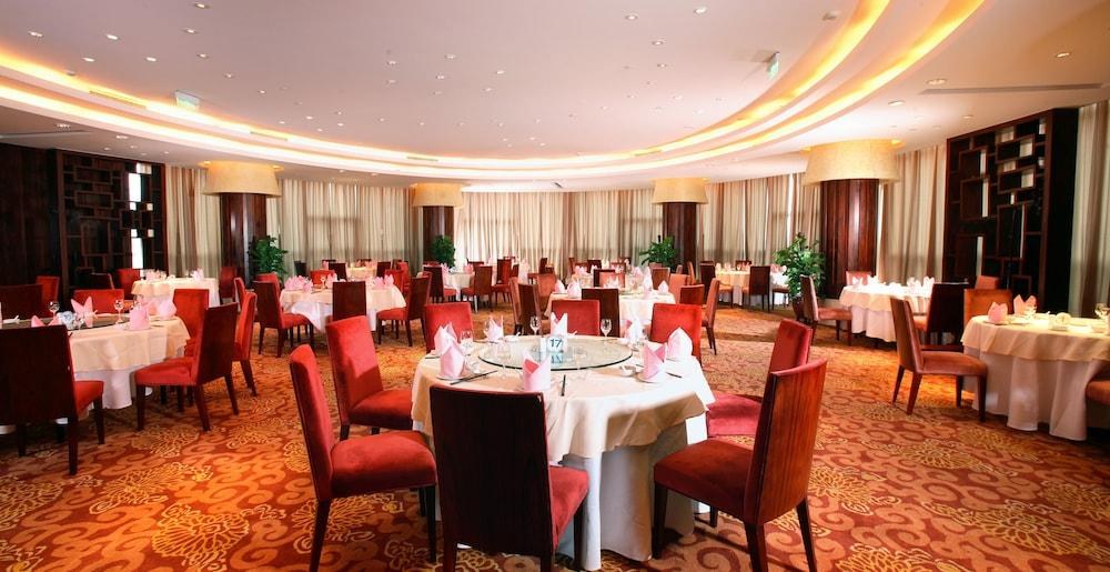 FUYANG INTERNATIONAL TRADE CENTER HOTEL photo 4