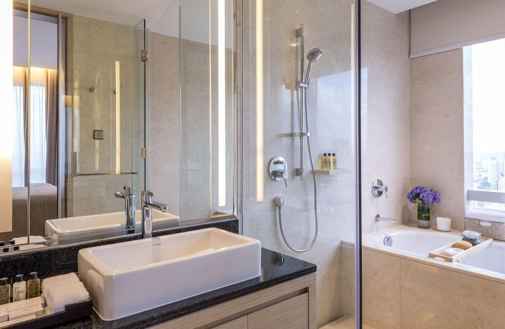 FRASER SUITES photo 4