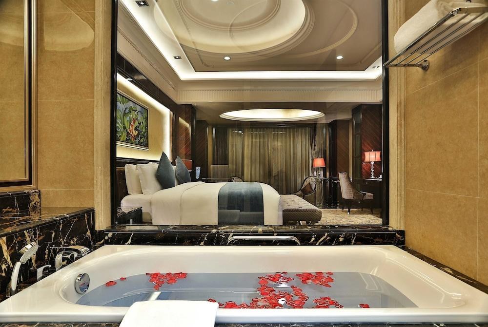 HOWARD JOHNSON AGILE PLAZA CHENGDU photo 1