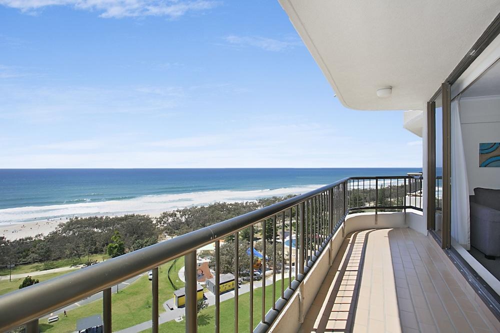 VOYAGER RESORT photo 2