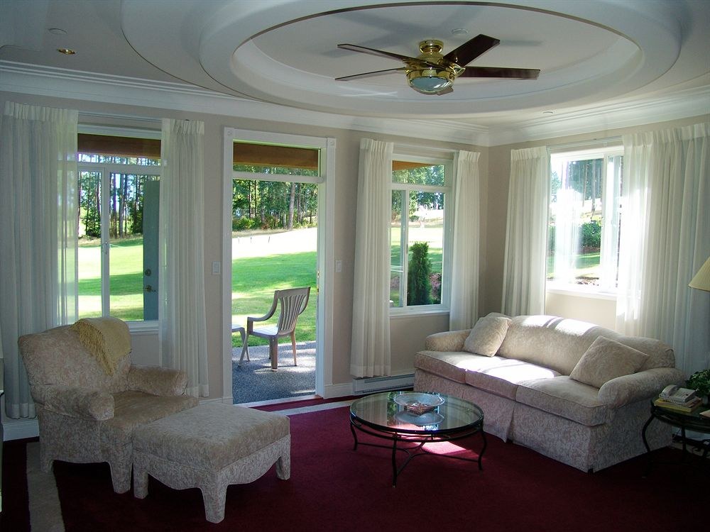 CROWN ISLE RESORT AND GOLF COMMUNITY