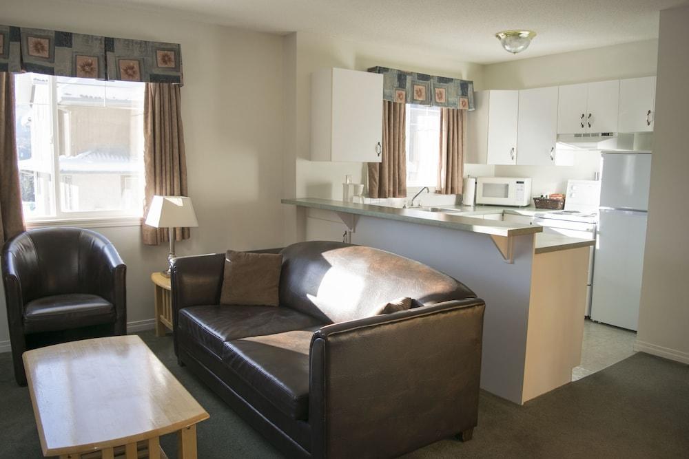 BANFF BOUNDARY LODGE photo 2