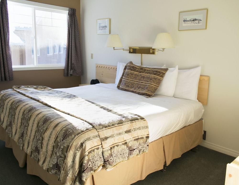 BANFF BOUNDARY LODGE photo 3