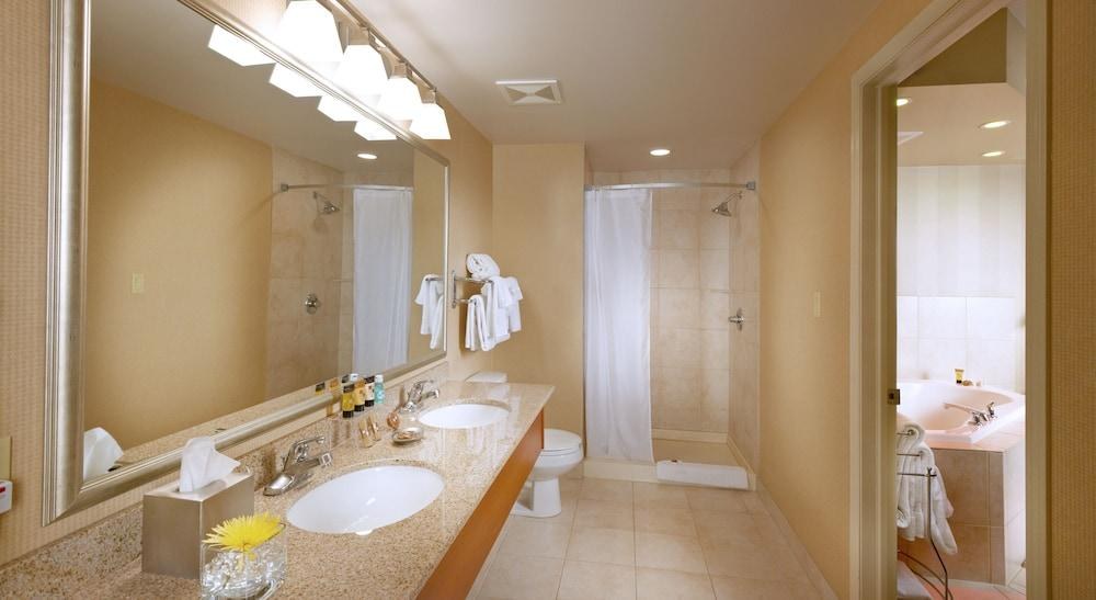 DEERFOOT INN & CASINO photo 3