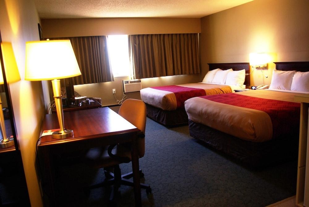 Travelodge by Wyndham Fort St John photo 2
