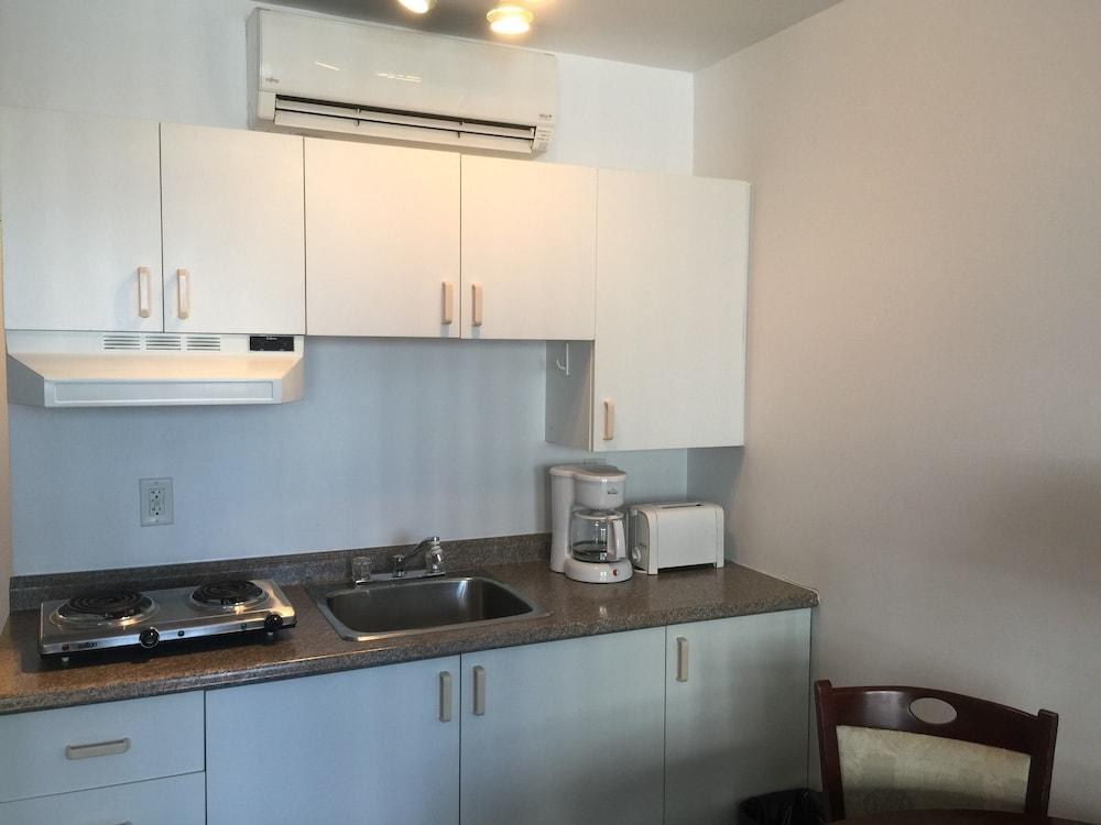 DUVERNAY STUDIOS AND SUITES photo 4