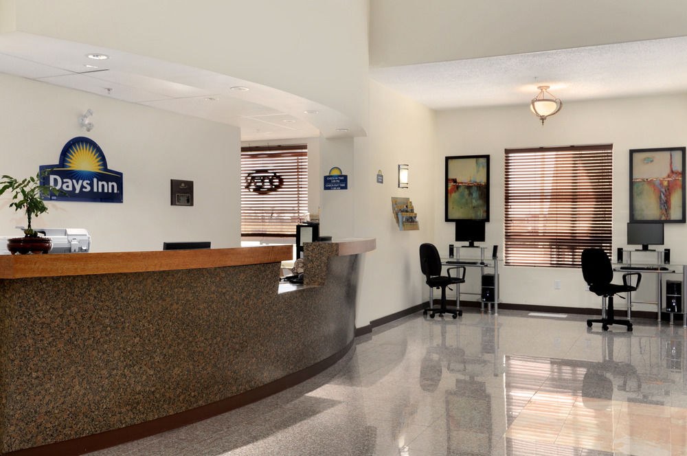DAYS INN GRANDE PRAIRIE