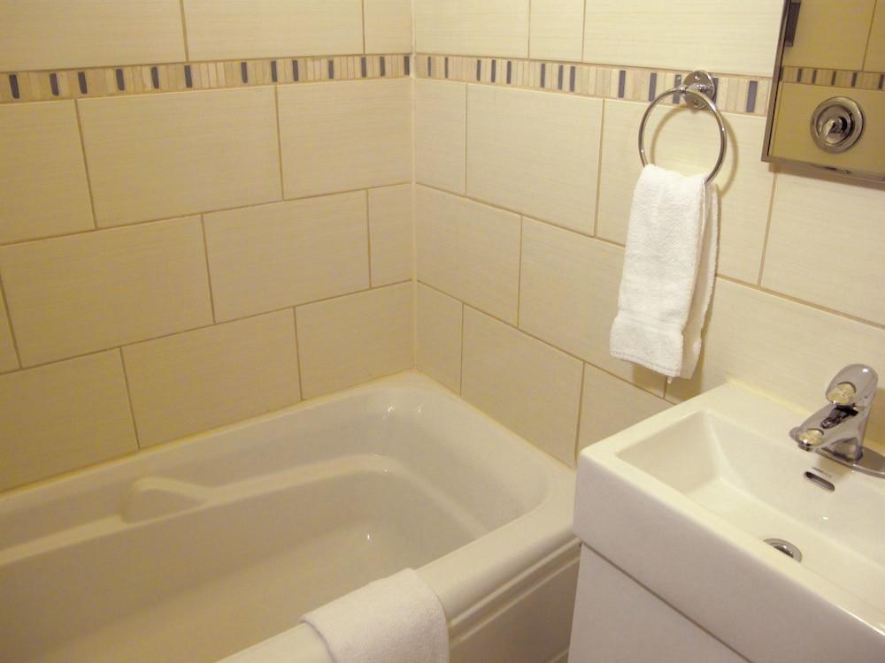 AUBERGE MANOIR VILLE MARIE photo 3