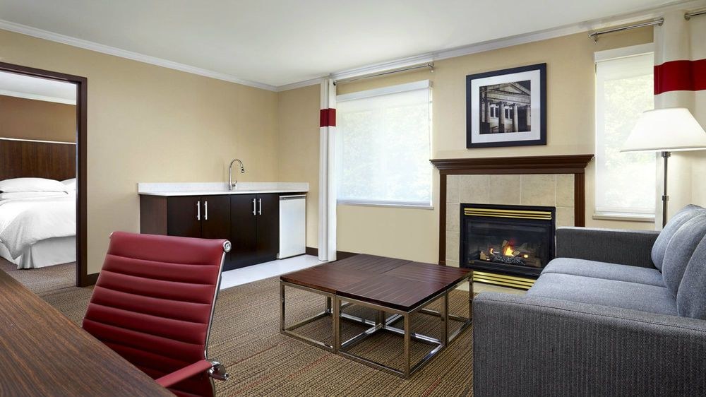 FOUR POINTS BY SHERATON SURREY