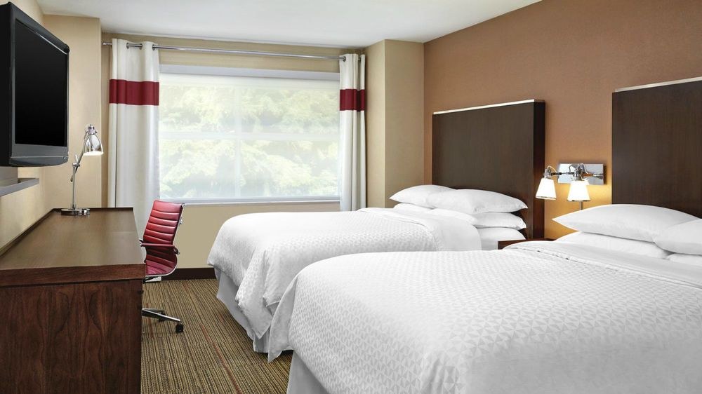 FOUR POINTS BY SHERATON SURREY photo 1