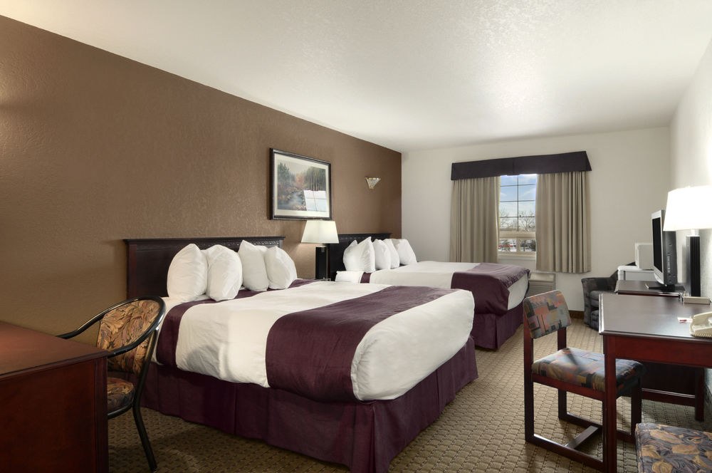 RAMADA INN AND SUITES RED DEER