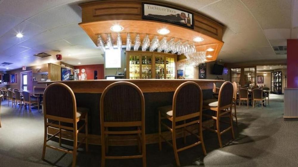 DAYS INN STEPHENVILLE photo 2