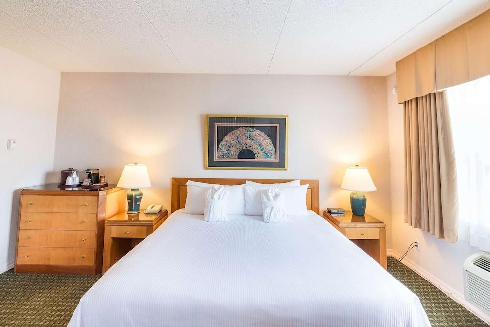 RAMADA BY WYNDHAM THUNDER BAY AIRLANE photo 3