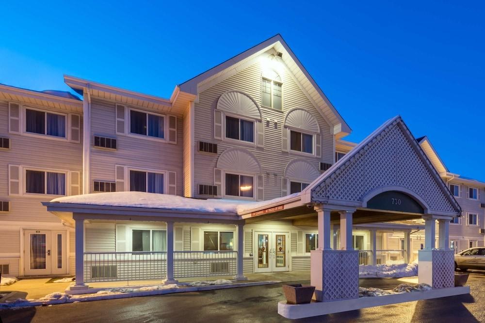 COUNTRY INN & SUITES BY RADISSON, WINNIPEG, MB photo 3