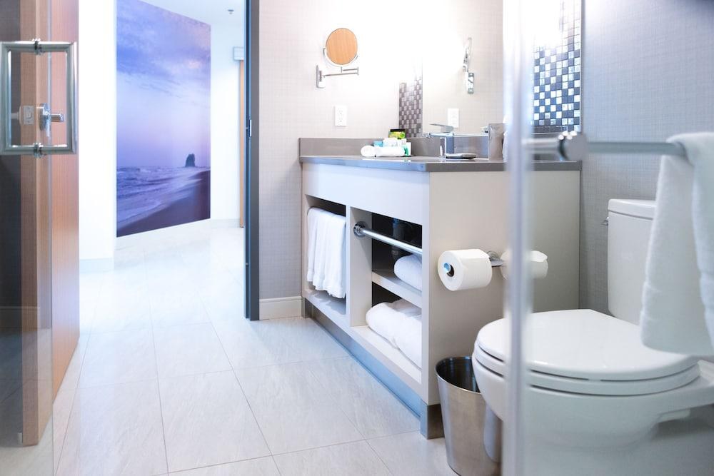 THE GRAND WINNIPEG AIRPORT HOTEL photo 4
