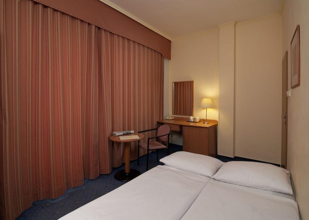ANDANTE HOTEL photo 3