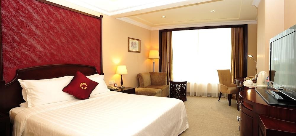 ROYAL MARINA PLAZA photo 4