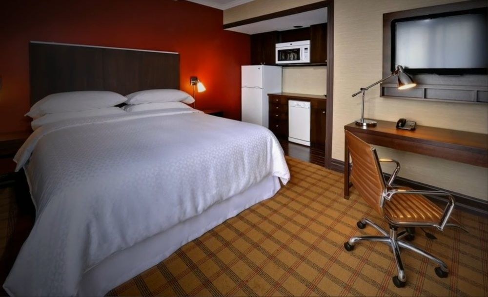 FOUR POINTS BY SHERATON TORONTO MISSISSAUGA