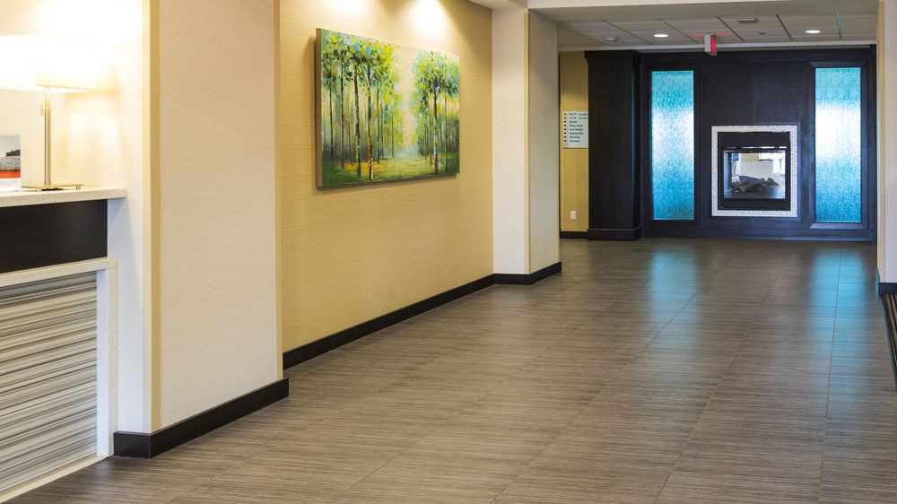 HOLIDAY INN EXPRESS & SUITES THUNDER BAY