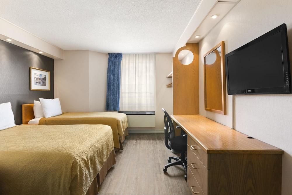 Travelodge by Wyndham Brockville photo 3