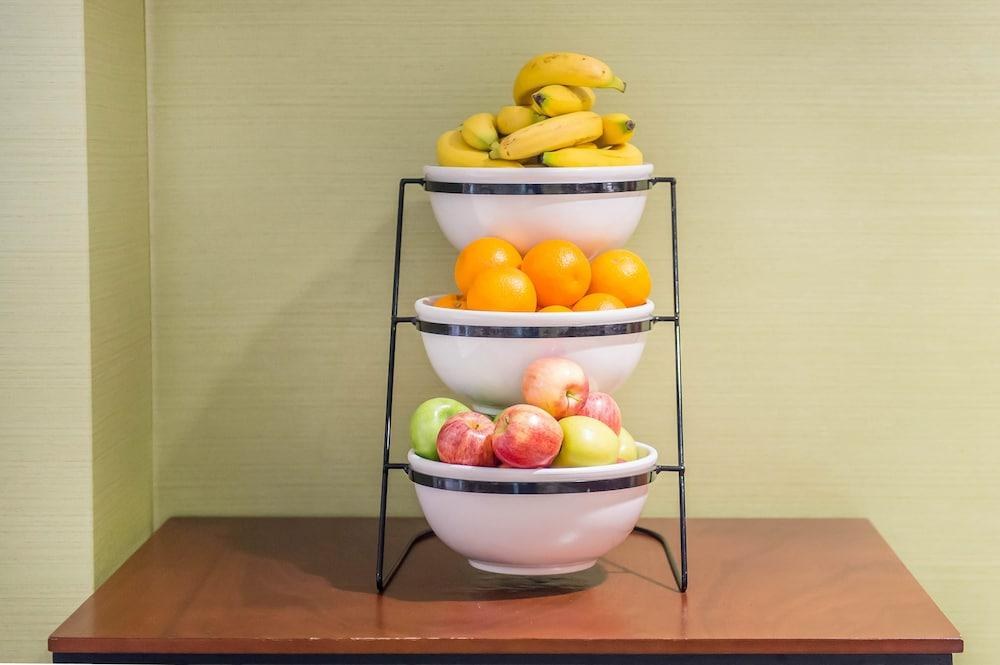 COMFORT INN photo 4