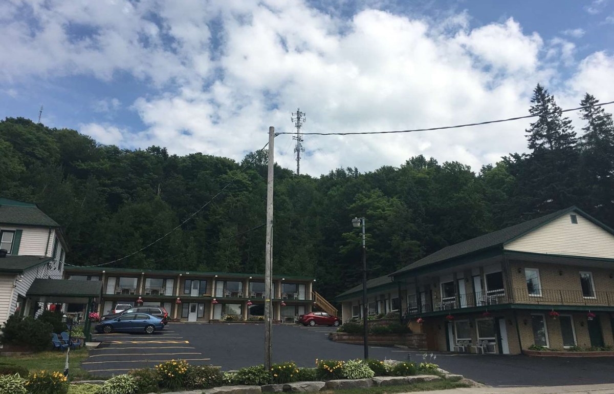 Knights Inn Huntsville, ON photo 3