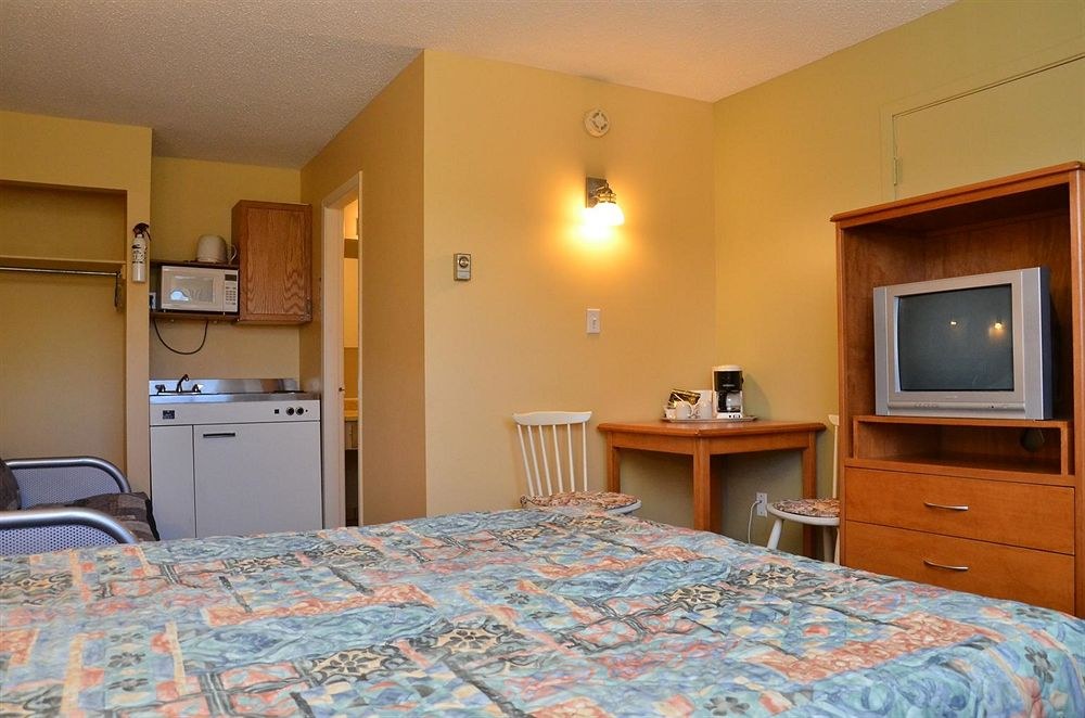 CANADAS BEST VALUE INN