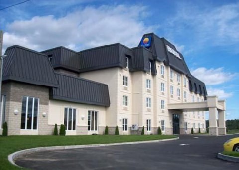 COMFORT INN & SUITES LEVIS / RIVE SUD QUEBEC CITY