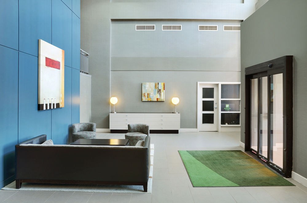 HOLIDAY INN HOTEL & SUITES LONDON photo 1