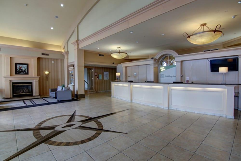 HOLIDAY INN HOTEL & SUITES ST. CATHARINES CONFERENCE CENTER photo 3