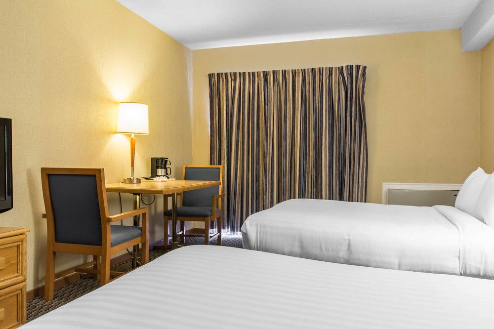 ECONO LODGE AIRPORT QUEBEC