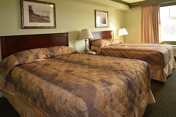 BIG LAKE INN photo 1
