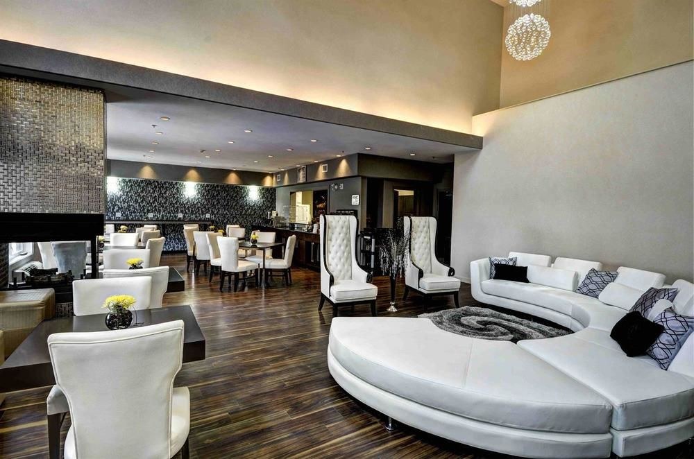 HOME INN & SUITES YORKTON photo 1