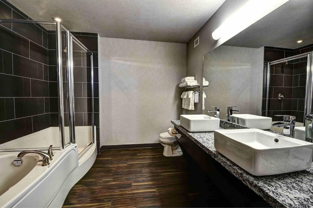 HOME INN & SUITES YORKTON photo 4