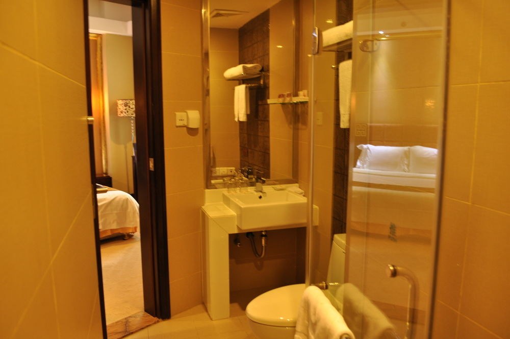 Fortune Hotel photo 1