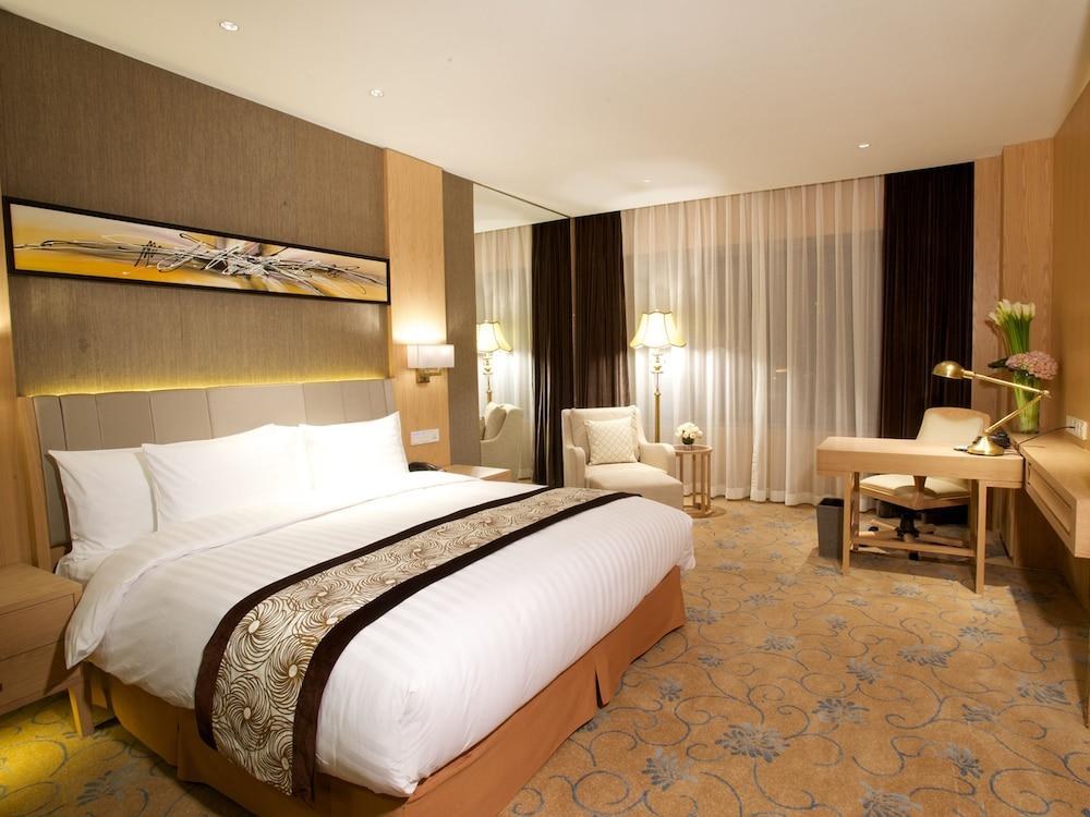CROWNE PLAZA SHANGHAI NOAH SQUARE photo 4
