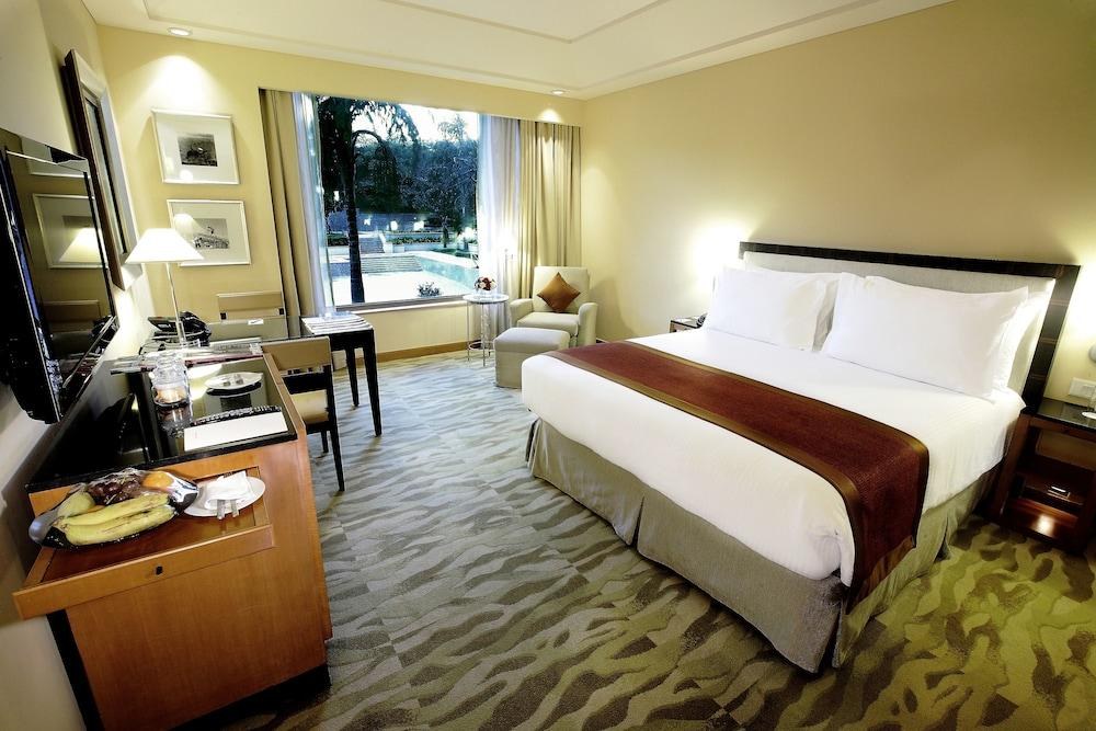 THE GRAND NEW DELHI photo 3
