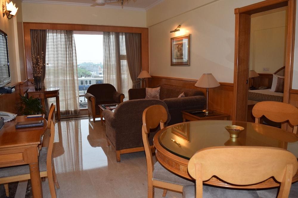 JAYPEE SIDDHARTH photo 4