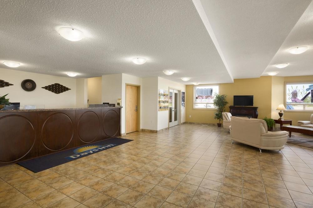 DAYS INN BONNYVILLE photo 3