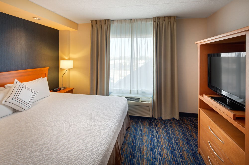 FAIRFIELD INN AND SUITES BY MARRIOTT BRAMPTON photo 4