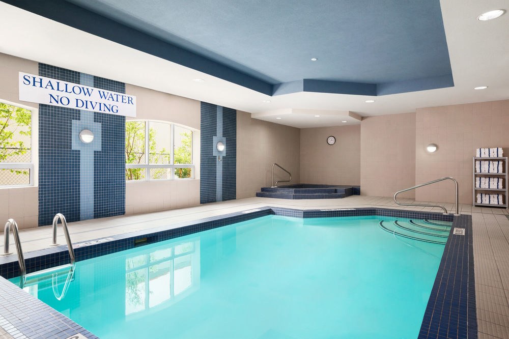 DAYS INN & SUITES BY WYNDHAM COLLINGWOOD photo 1