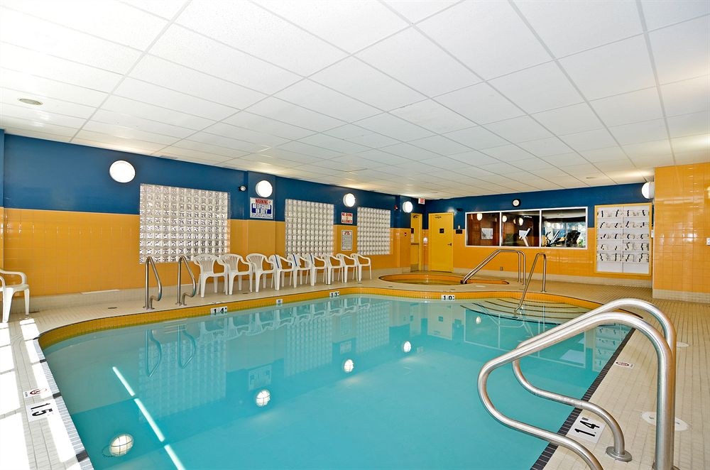 ECONO LODGE INN & SUITES UNIVERSITY