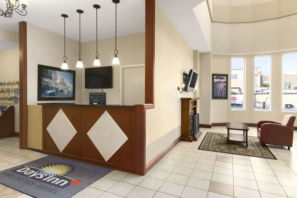 DAYS INN BY WYNDHAM HAMILTON