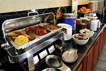 Quality Inn & Suites photo 1