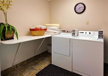 Quality Inn & Suites photo 3