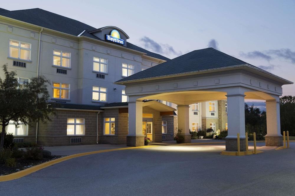 DAYS INN - ORILLIA photo 3